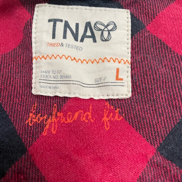 TNA BOYFRIEND FIT FLANNEL - Picture 5 of 5